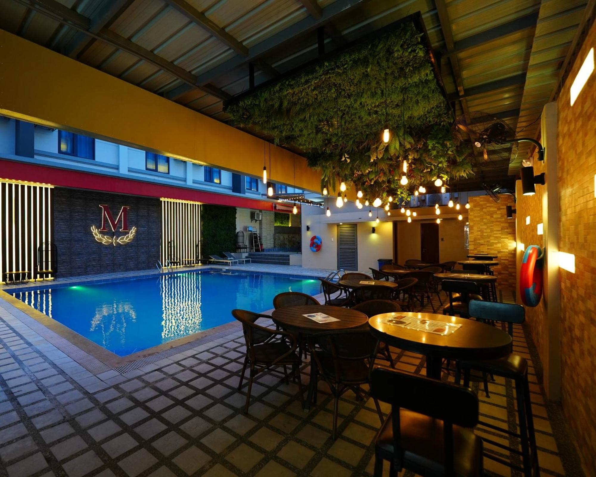 The Marison Hotel Legazpi Exteriér fotografie